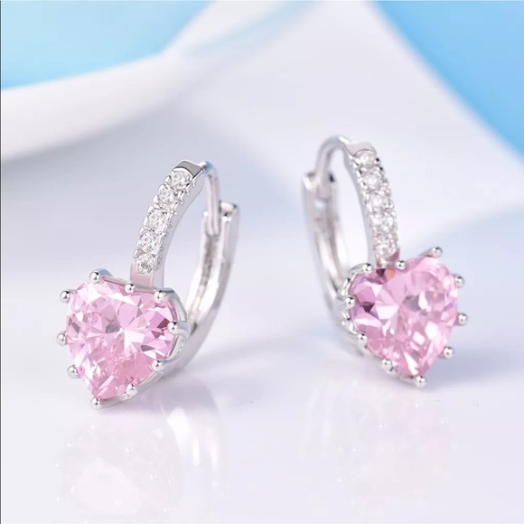 Jewelry - ❤️18k pink topaz earrings